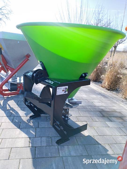 Rozsiewacz do nawozu do ciągnika na wom siewka Rozsiewacze nawozów Waki