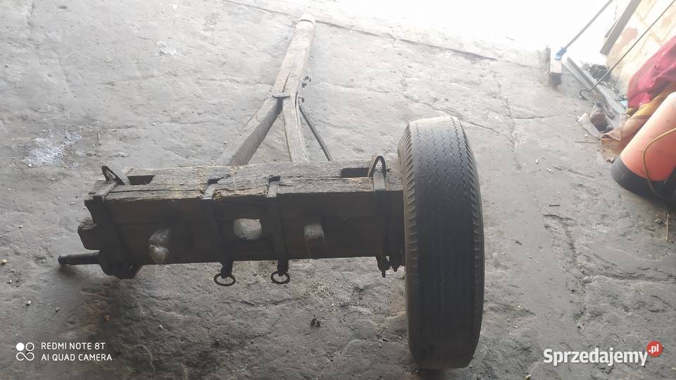 Pozostałości wozie konnym oś tył Bełżyce
