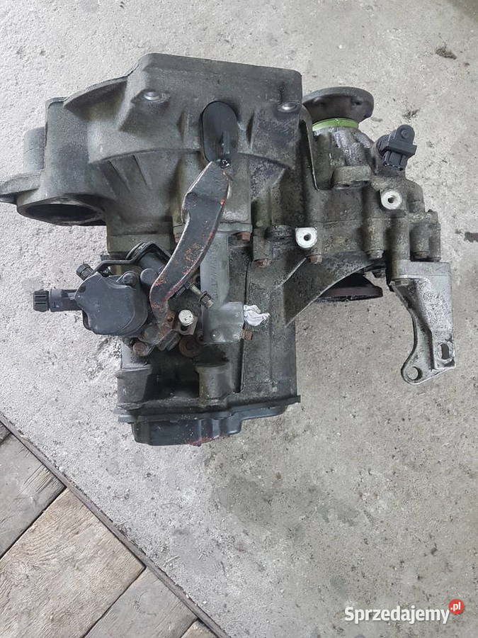 Sprzedam skrzynia biegów do vw golf 3 19 TDI 90