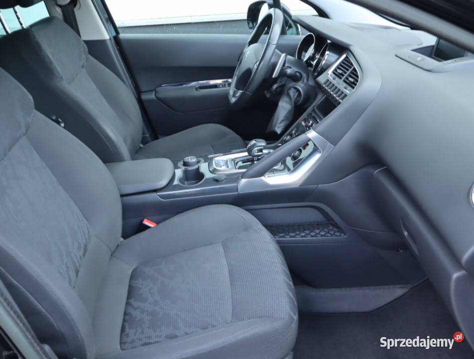 Peugeot 3008 Hybrid4 wielofunkcyjna kierownica 3008