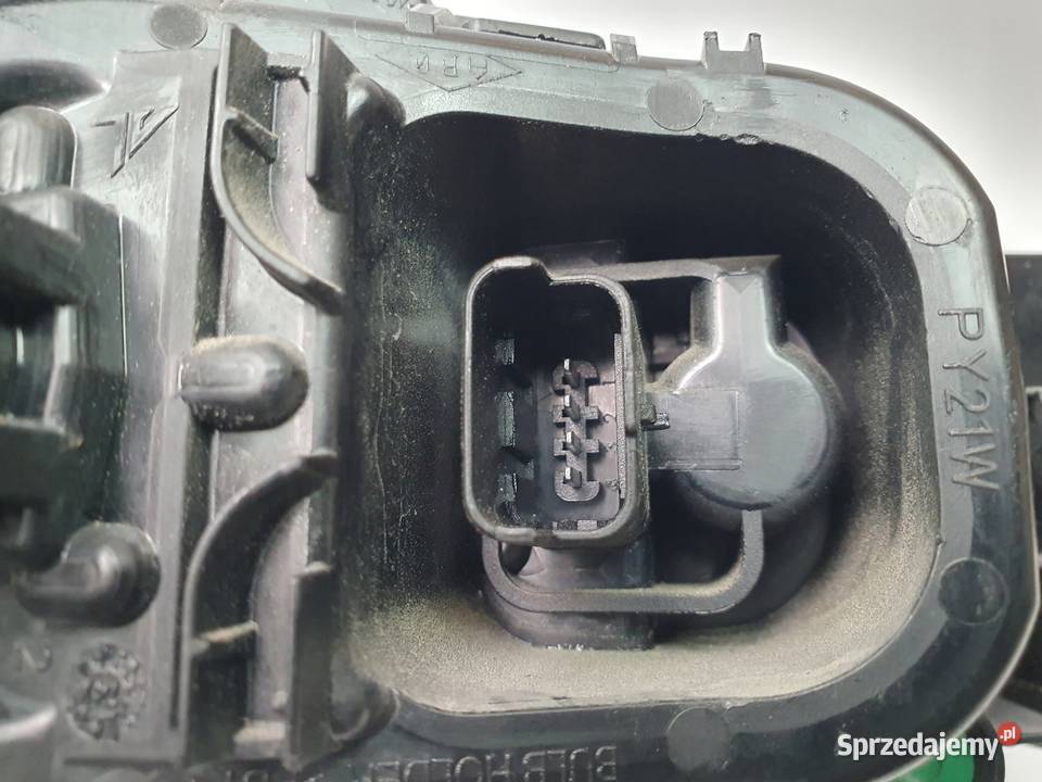 LAMPA PRAWA Renault Clo IV HB prawy tył tylna Chełm