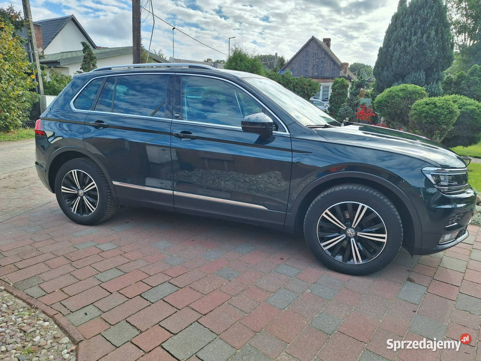 Volkswagen Tiguan 4X4 Klimatronik Ledy Xsenon asystent pasa ruchu Tiguan Załom