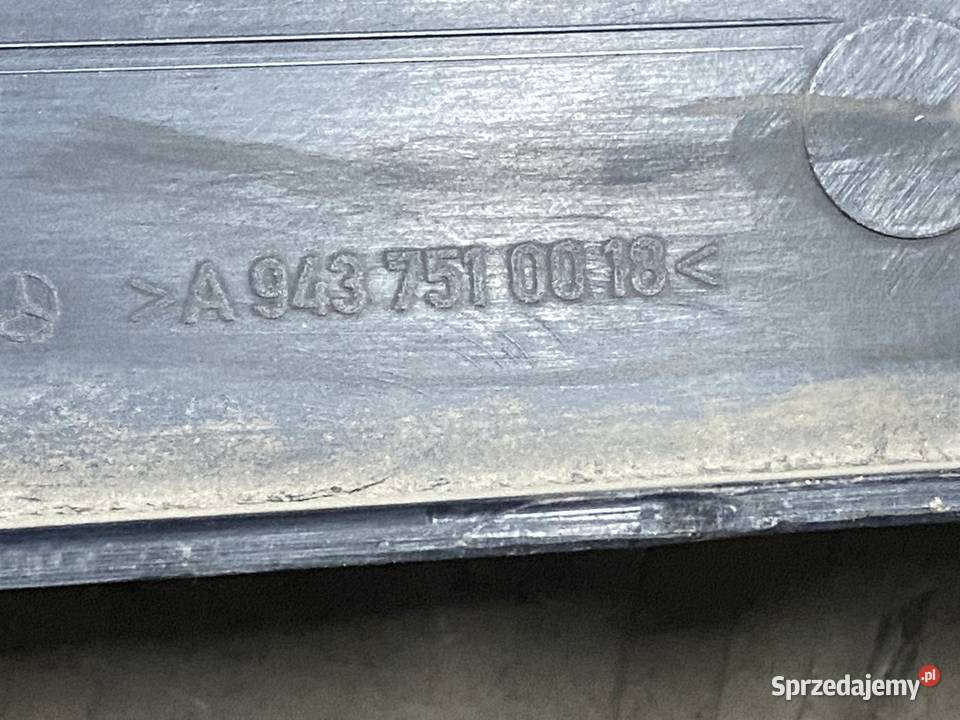 Grill Maska Atrapa Actros MP2 9437510018