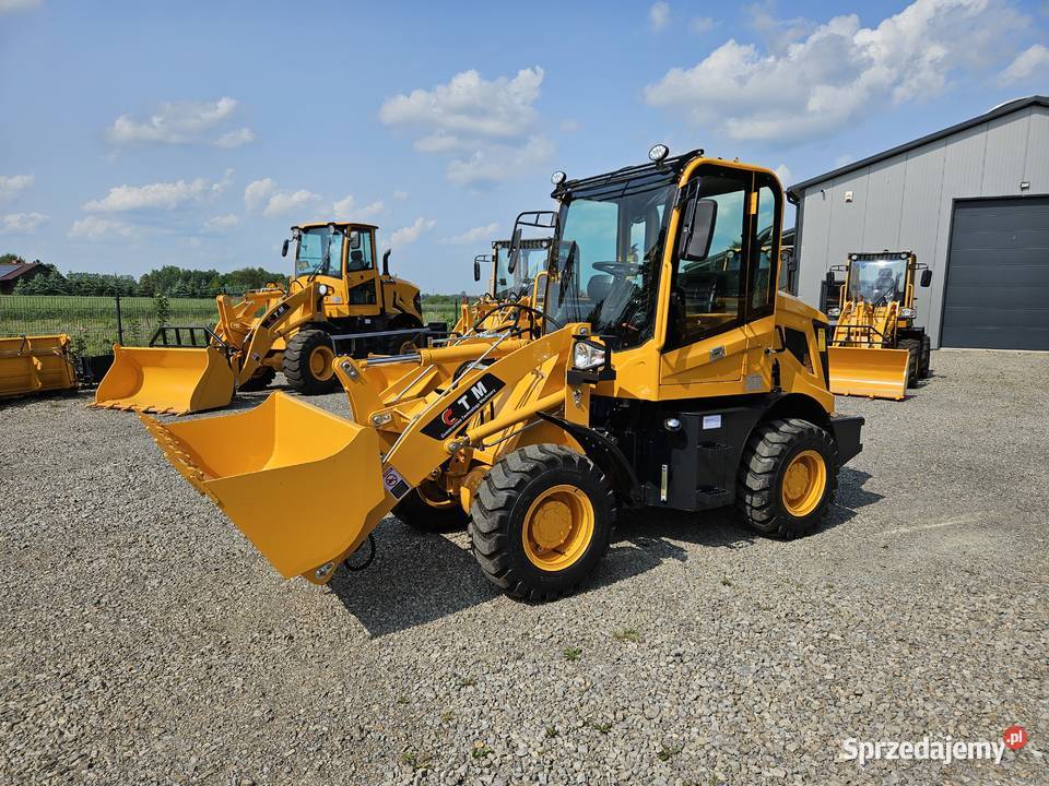 Ładowarka kołowa CTM 610 miniładowarka NOWA na