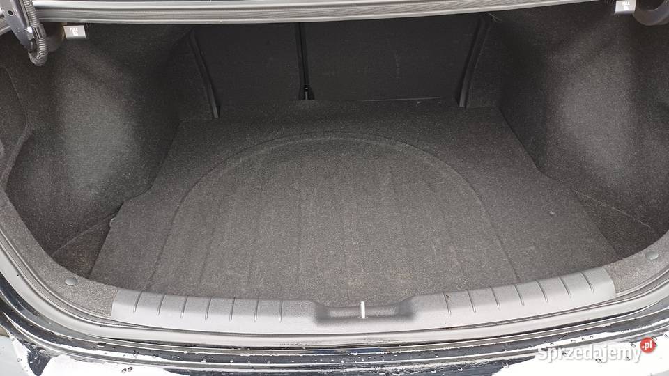 Elantra 16b salon Polska 31 Kielce