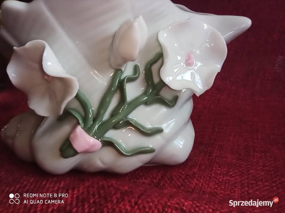 Muszla porcelanowa SygNaczyńko wazonik Biała Gdańsk