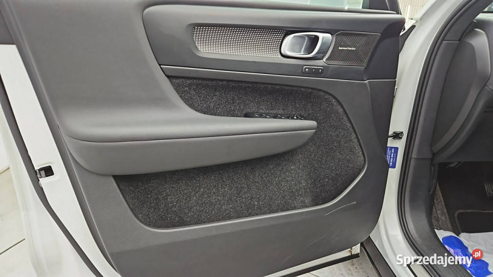 Volvo XC 40 20 Plus Bright 2WD Z Polskiego kurtyny powietrzne Warszawa