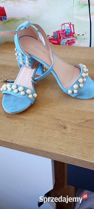 Sandały damskie nowe Sasinowo sprzedam
