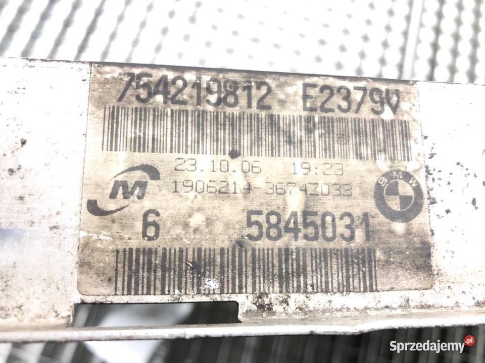 CHŁODNICA WODY BMW E92 30 272 7542198 0513 osobowe podkarpackie