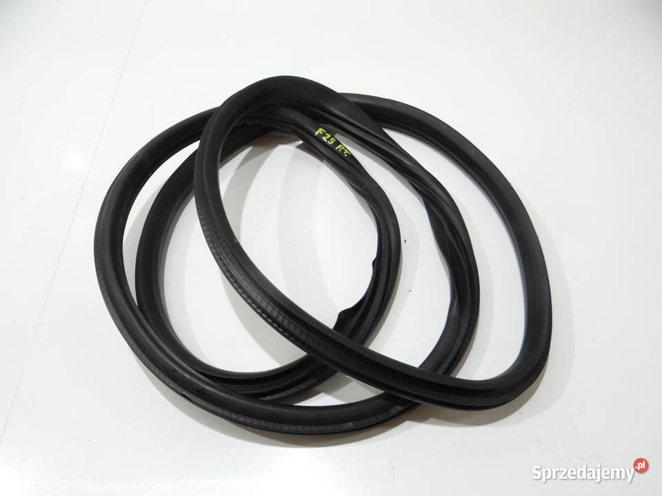 USZCZELKA DZWI PRAWY TYŁ BMW X3 F25 osobowe Strzyżewice