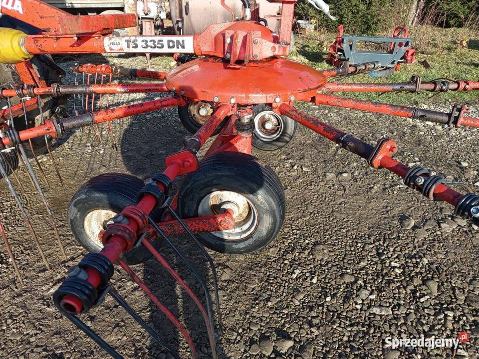 Zgrabiarka karuzelowa Fella TS 335 dn Fella podkarpackie