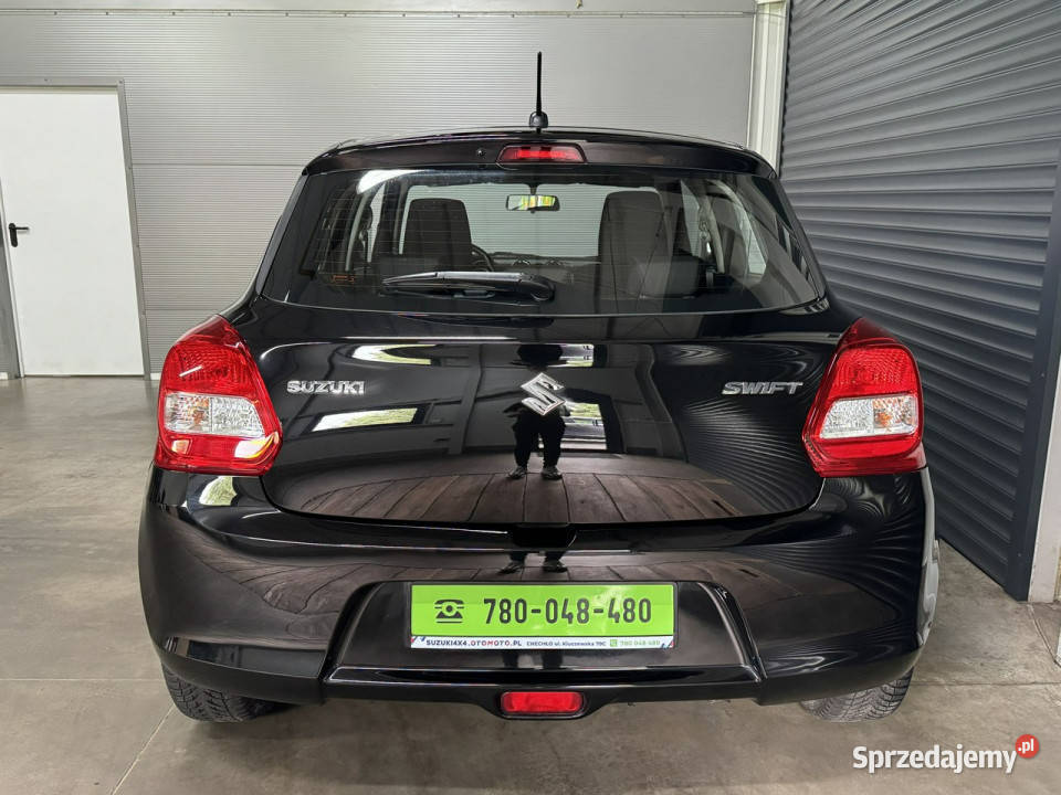 Suzuki Swift bezwypadkowy stan perfekt zero manualna Chechło sprzedam