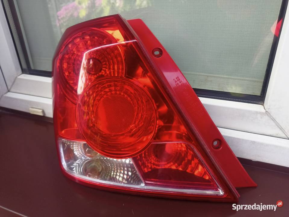 Daewoo Chevrolet Kalos lampa tył tylna lewa Sieradz