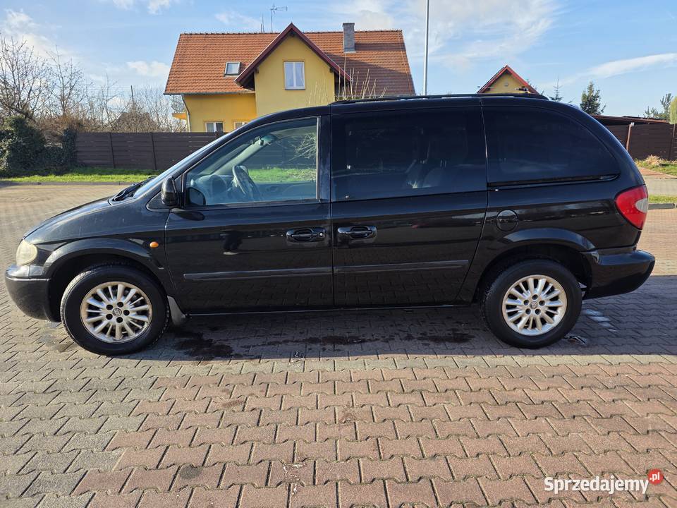 Chrysler Voyager IV 2000 2007 28 28 CRD AUTOMAT Van / Minibus Trzebnica