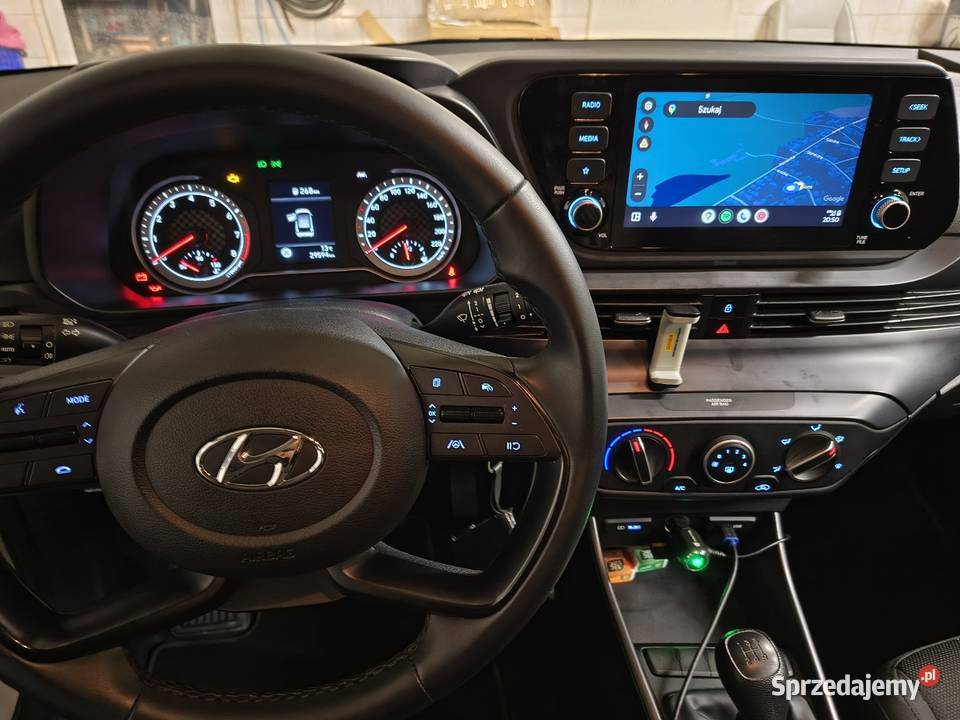 Hyundai i20 12 84 mały przebieg 2022 hak poduszka powietrzna