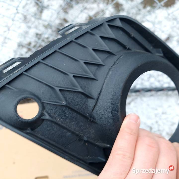 Sprzedam kratkę halogenu Seat Arona 6F9853666E