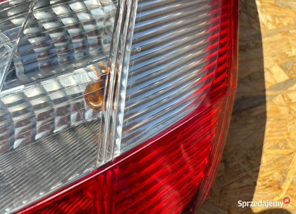 Lampa prawy tył 8200493375 Renault Scenic II wielkopolskie Międzychód