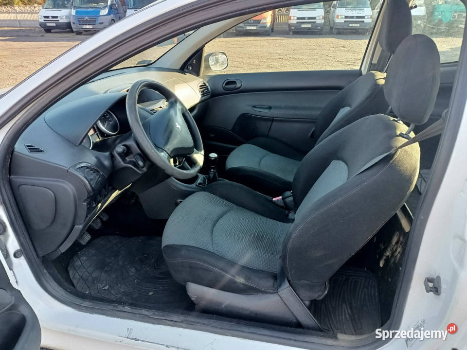 Peugeot 206 Peugeot 206 14HDI 68 10r Hatchback Tarnów