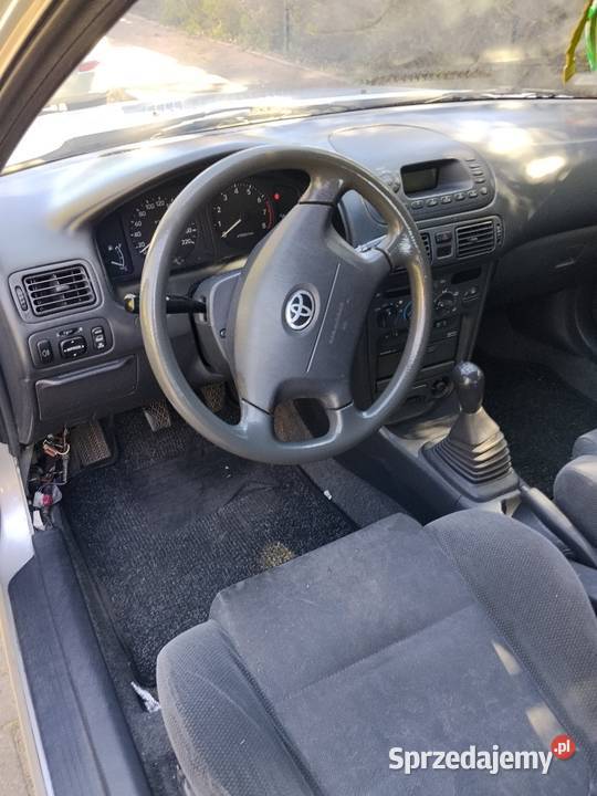 Toyota Corolla 14 igiełka na chodzie Mercedes nieuszkodzony Poznań