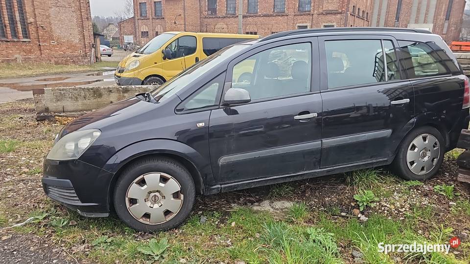 Sprzedam Opel Zafira 200km