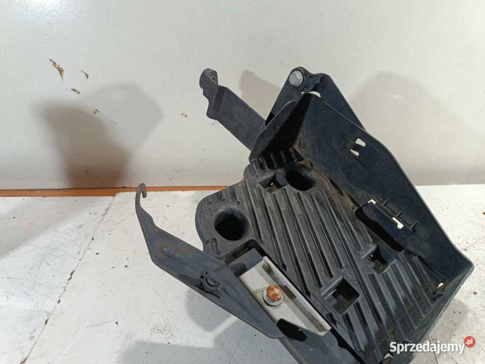 PODSTAWA AKUMULATORA RENAULT SCENIC I LIFT 19