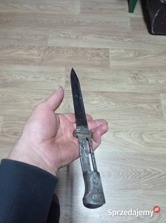 Bagnet mauzer zabytek dekoracja Lubycza Królewska