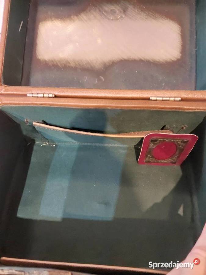 Kuferek stary Kosmetyczki i kuferki