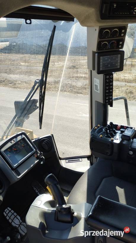 ŁADOWARKA KOŁOWA CATERPILLAR 972M Rok produkcji 2019 Tuliszków