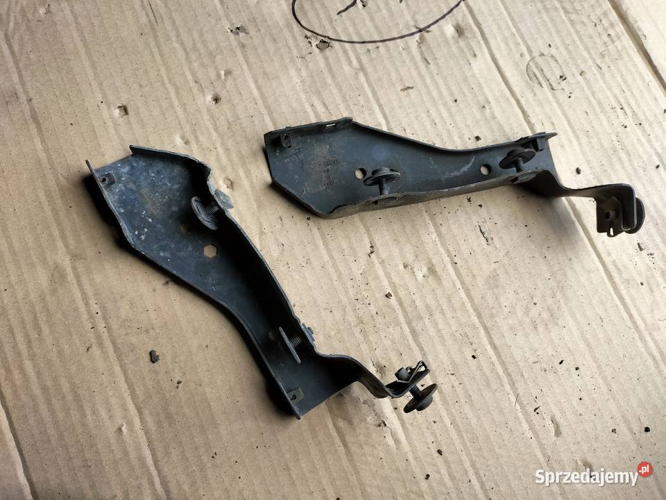 AUDI 80 B4 80B4 UCHWYT MOCOWANIE LAMPY PRAWE osobowe Kamień-Kolonia