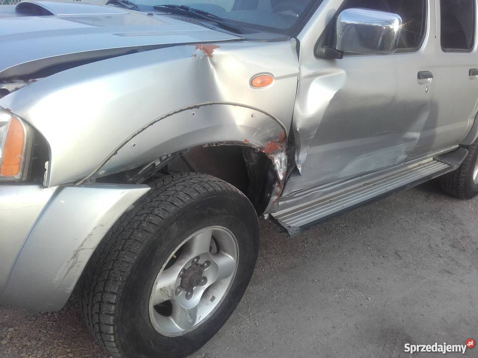 Nissan Navara 25TDI D22 Uszkodzony faktura Vat srebrny Boronów