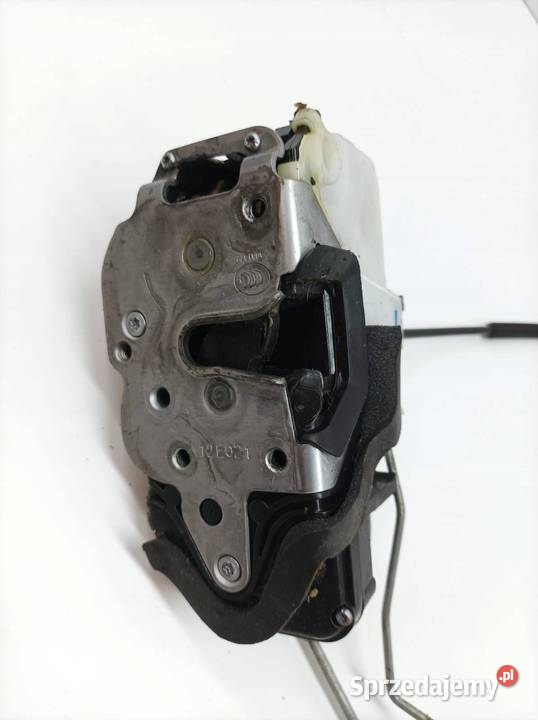 ZAMEK DRZWI PRAWY PRZÓD EU 13579523 Opel Astra świętokrzyskie sprzedam