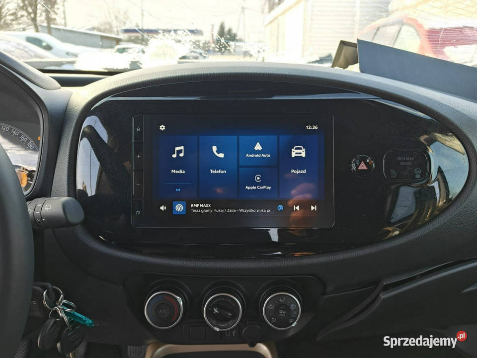 Toyota Aygo X beżowy Karczew