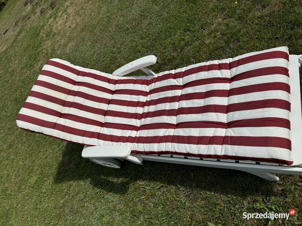 Materacyk w pasy biało bordowy na leżak długi