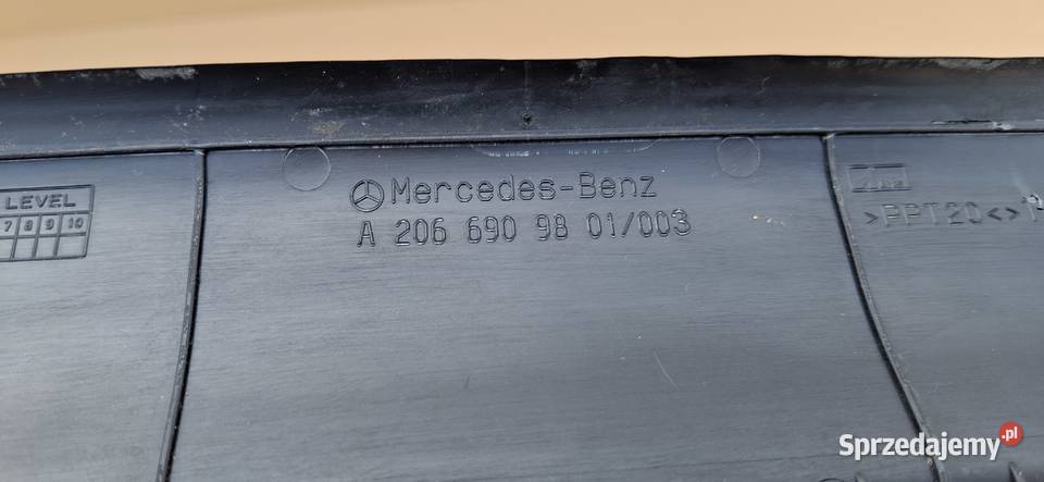 MERCEDES CKLASA W206 KOMBI OSŁONA KLAPY Bieleń