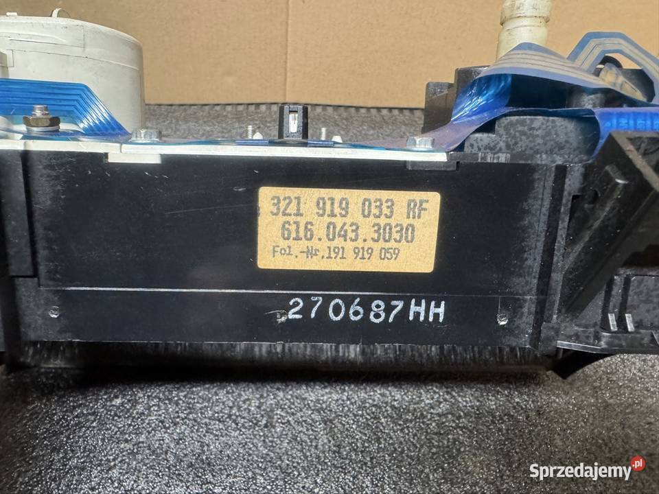 Licznik Passat B2 GT 22 5cyl Syncro 321919033RF osobowe dolnośląskie Chojnów