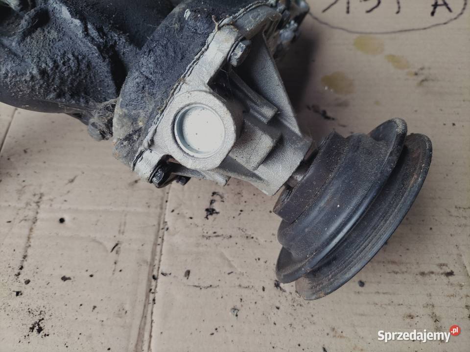 OBUDOWA TERMOSTATU POMPA WODY VW AUDI pompy wody Kamień-Kolonia