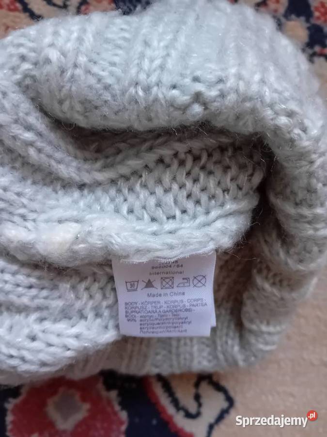 ciepła czapeczka z pomponem Warszawa sprzedam