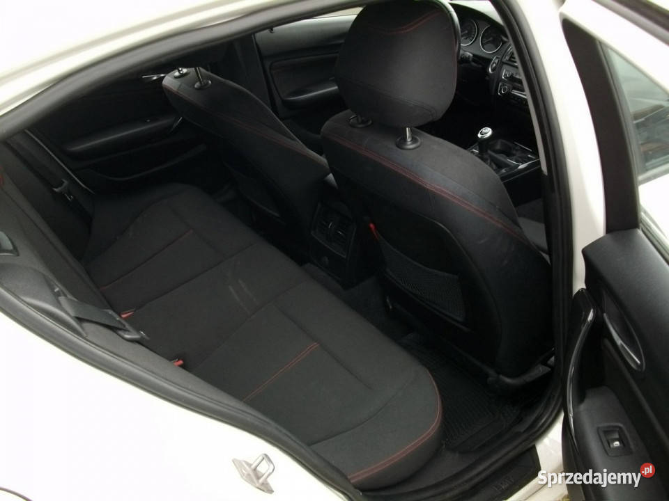 BMW 118 BMW 318I F20F21 2011 biały śląskie Katowice