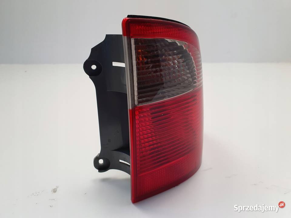LAMPA PRAWA Saab 95 I lift 0105r Sedan TYLNA osobowe Rudka