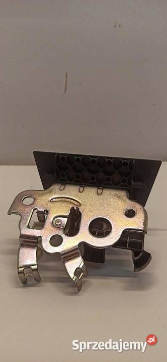 AUDI A7 ZAMEK KLAPY BAGAŻNIKA 8R0827505 dolnośląskie sprzedam