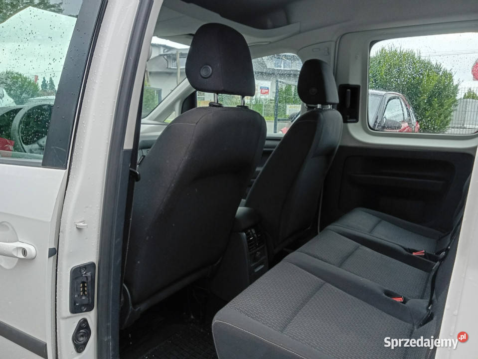 Volkswagen Caddy MAXI 7OSOBOWY IV 2015 biały Janów Lubelski sprzedam