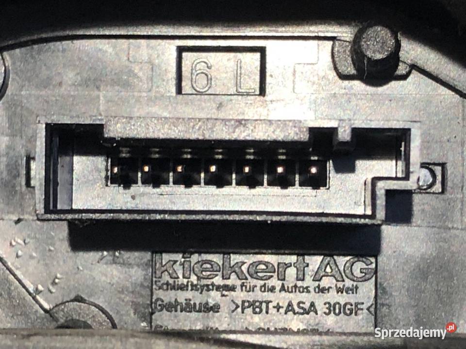 ZAMEK DRZWI LEWY PRZÓD BMW E87 Hatchback 7154623