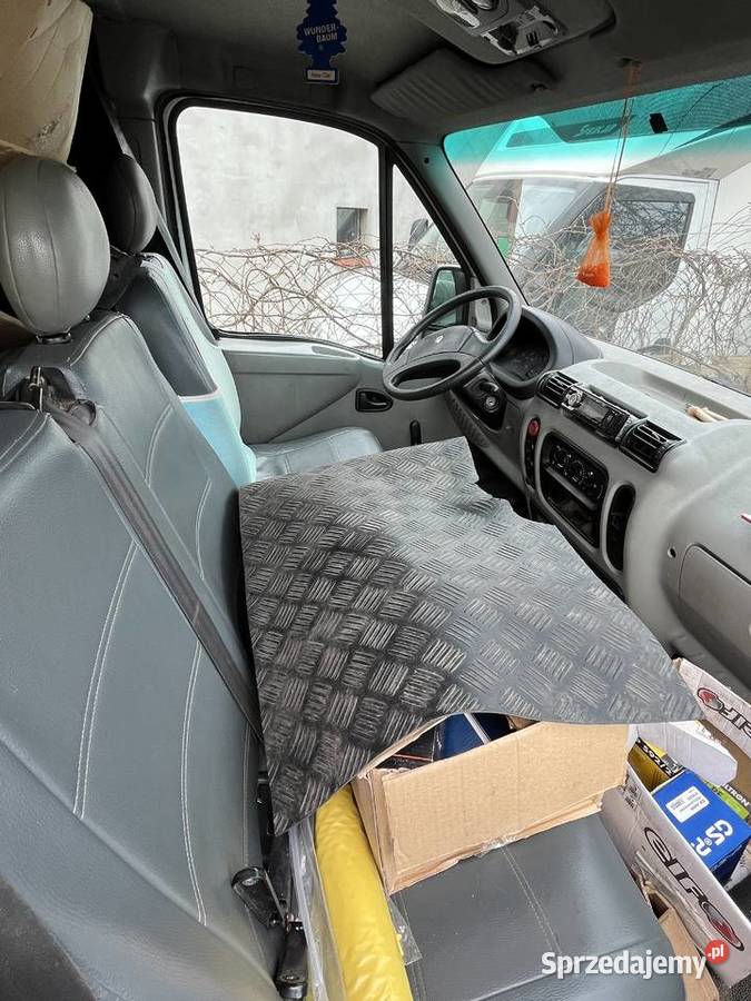 Bus Renault Master 22 z 2002r manualna Piecki sprzedam