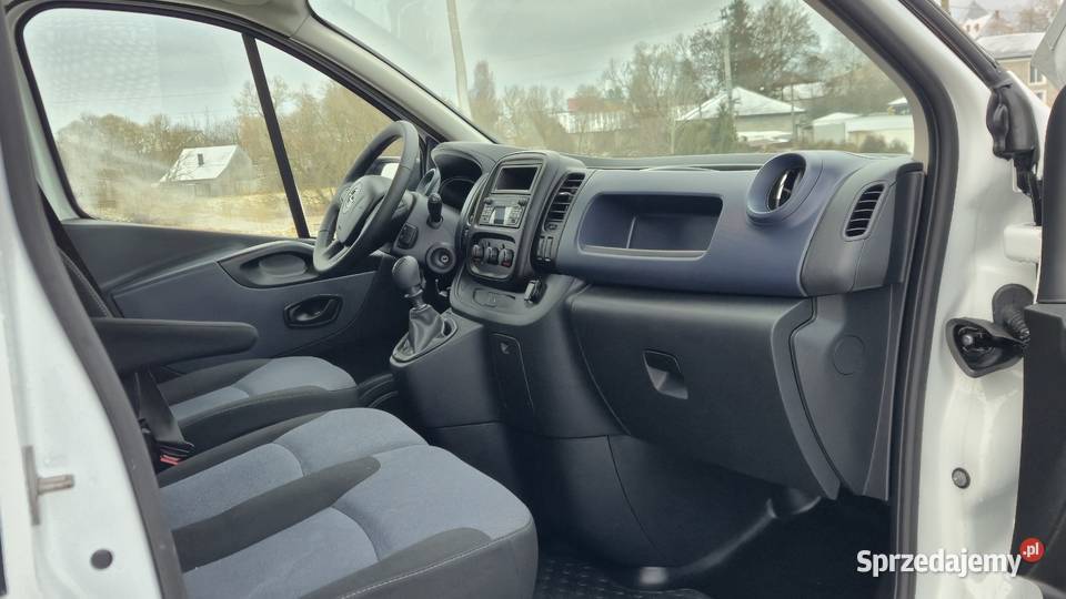 VIVARO LONG L2 120 Salon Opel