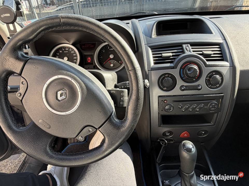 Megane 2 16 benzyna lpg klima nowe opony nieuszkodzony Megane Robakowo
