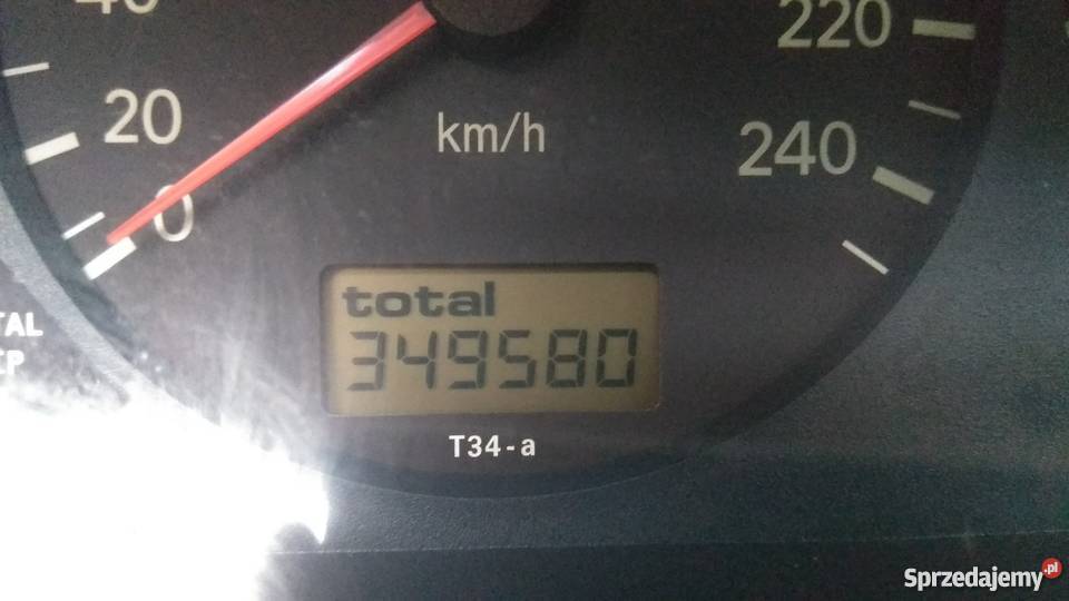 Wyprzedaż rocznika 1999 Toyota Avensis Kombi 16 wspomaganie kierownicy Milanówek sprzedam