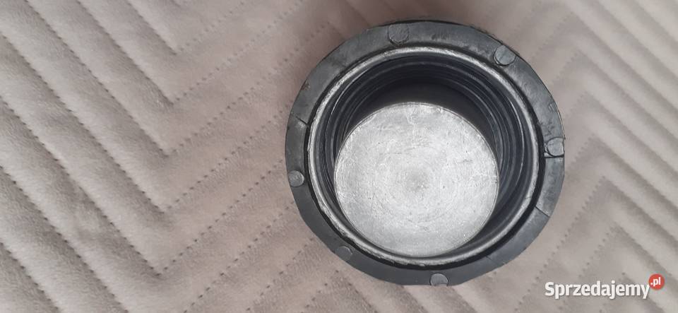 korek wlewu paliwa fiat 126p Tarnów