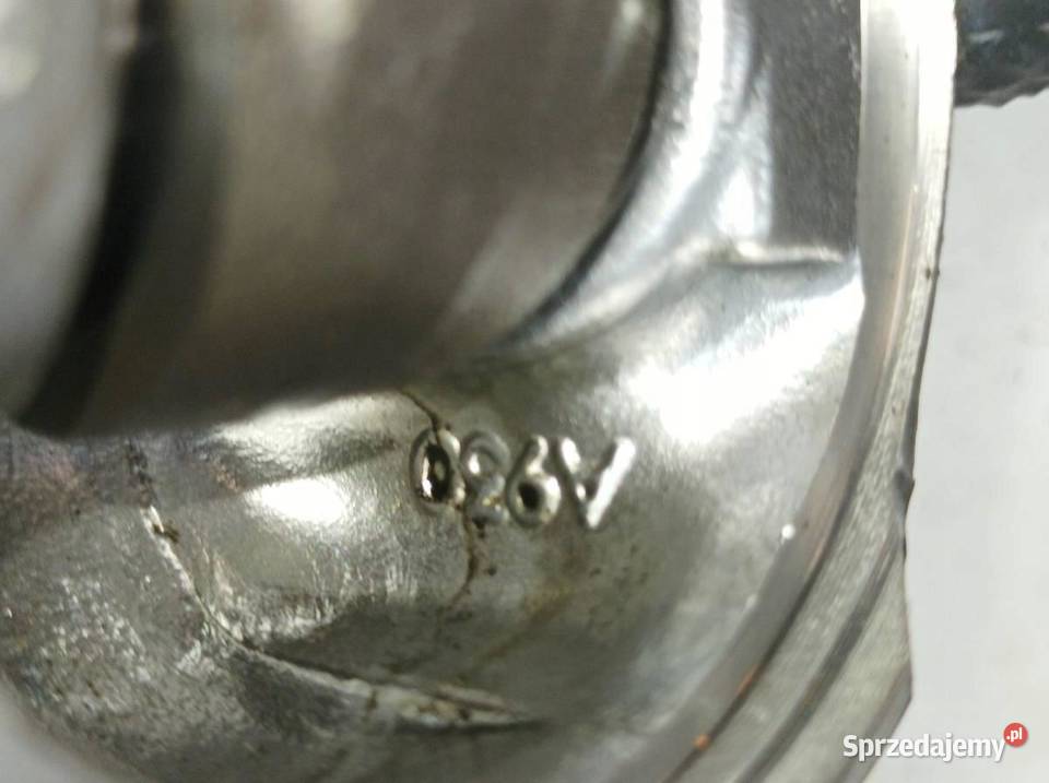 TŁOK KORBOWÓD 73502643 3004U 13 CDTI Opel Combo