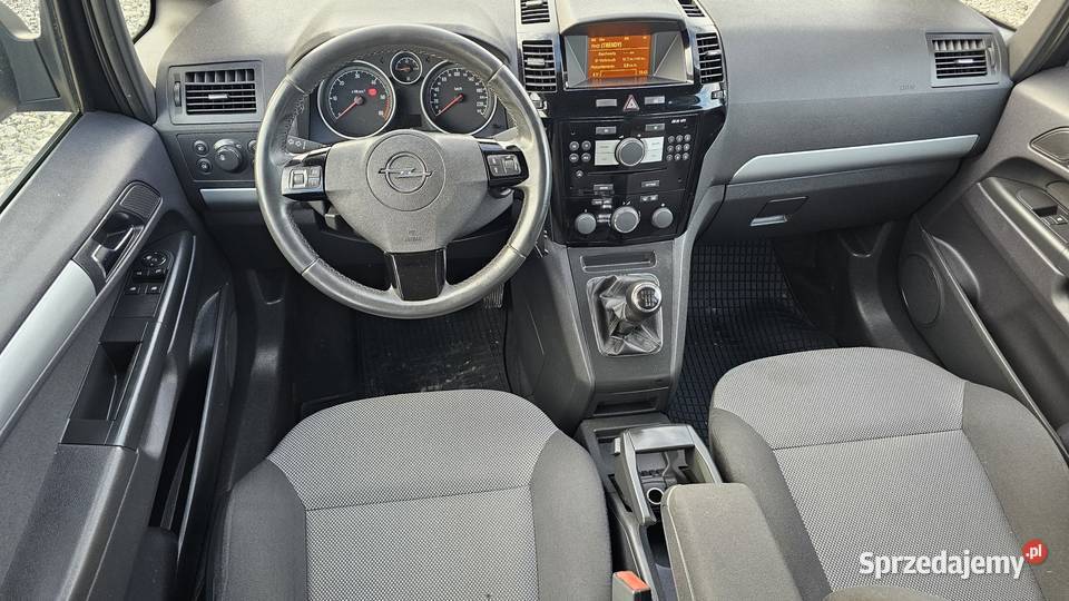 Opel Zafira B 17 2011r Lift 7os CDTI 125 z 189000km Zarszyn