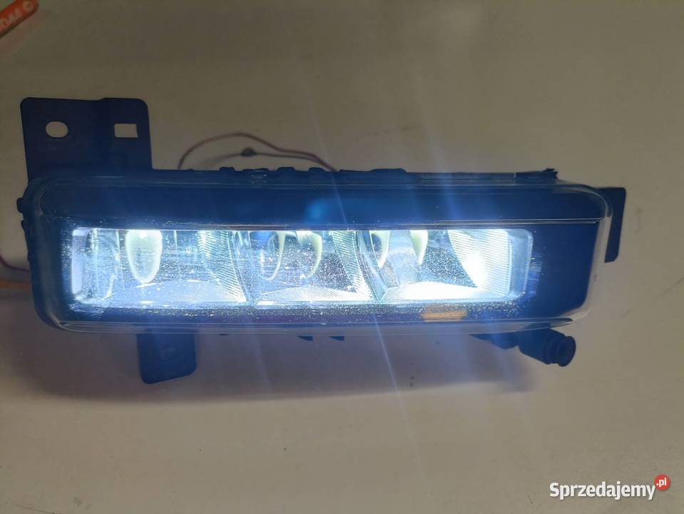 BMW 2 F45 F46 LIFT X7 G07 HALOGEN LED DRL PRAWY Światła do jazdy dziennej DRL